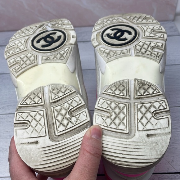 Chanel Suede High Top Sneakers in Pink G33726 38 S52 - Picture 11 of 14